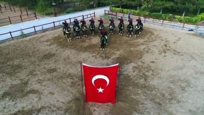 Atlı Polislerden 10 Kasım'a Özel Anma Videosu