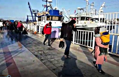 Çeşme'de Ölüme Yolculukta 85 Göçmen Yakalandı
