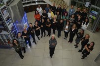 PAMUKKALE ÜNIVERSITESI - Her Meslek Grubundan Bir Araya Gelip Koro Yaptılar