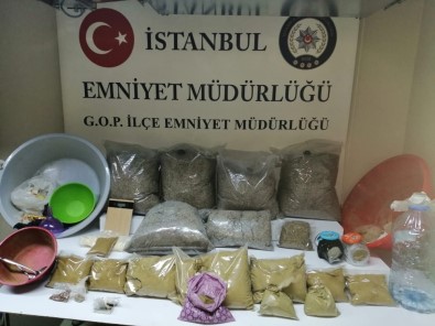 İstanbul Polisinden Uyuşturucu Operasyonu Açıklaması 22 Kilo Bonzai Ele Geçirildi