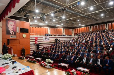Vali İsmail Ustaoğlu, Okul Müdürleriyle Buluştu, Tavsiyelerde Bulundu