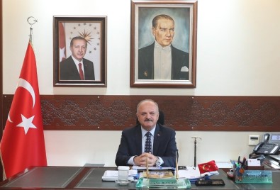 Vali Özdemir Çakacak'ın '10 Kasım Atatürk'ü Anma Günü' Mesajı