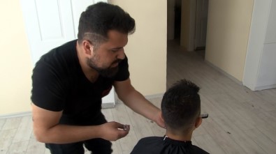 Özel Çocukların 'Gönüllü' Berberleri