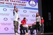 MEHMET TAHMAZOĞLU - Şahinbey Belediyesi'nden Öğrencilere Gri Koç Morali