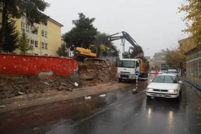 Açıksu Caddesi Yeniden Düzenleniyor