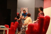 HALDUN BOYSAN - 'Bence Hiç Komik Değil' Adlı Oyun OKM'de Sahnelendi
