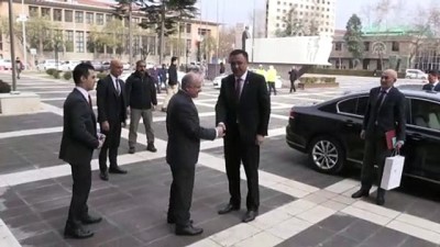Büyükelçisi Ömüraliyev'den Vali Çakacak'a Ziyaret