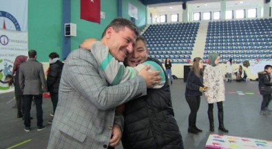 DPÜ'de Engelsiz Kış Şenliği