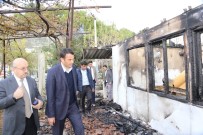 SOSYAL BELEDİYECİLİK - Evi Yanan Aileleri Başkan Ulutaş'tan Yardım Sözü