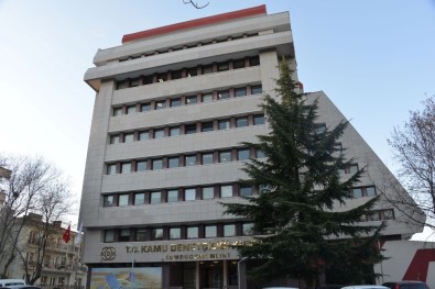 KDK Vatandaşın 65 Yaş Üstüne Ücretsiz Seyahat Talebini Haklı Buldu