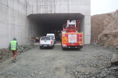Köprü Ve Viyadük Çalışmasında Vinç Devrildi Açıklaması1 Ölü