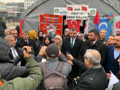 Malatya'da 'Doğu Türkistan' Konulu Fotoğraf Sergisi Açıldı