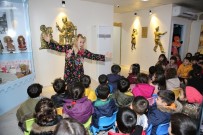 ŞANLIURFA - Masalcı Teyze Masallarını Karaköprü'deki Çocuklar İçin Anlattı