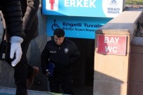 CAMİİ - Şehir Merkezindeki Tuvalette Kalp Krizi Geçirerek Hayatını Kaybetti