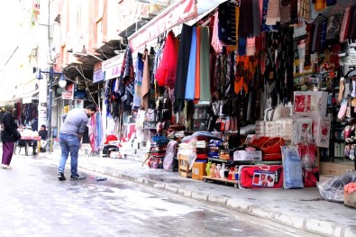 Suriyeli Mülteci Macit Mardin'de Esnafa Gönüllü Çıraklık Yapıyor