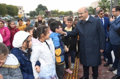 Vali Demirtaş, 'Sinemaya Gitmeyen Çocuk Kalmasın' Etkinliğine Katıldı
