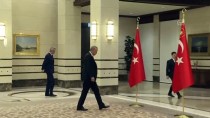 CUMHURBAŞKANLIĞI KÜLLİYESİ - Yunanistan Büyükelçisi Diamessis, Erdoğan'a Güven Mektubu Sundu