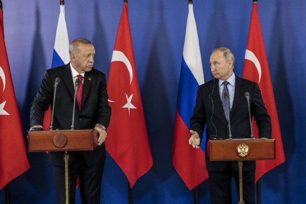 Cumhurbaşkanı Erdoğan, Putin'le görüştü!