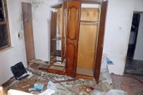 YILDIRIM DÜŞMESİ - Antalya'da eve yıldırım düştü