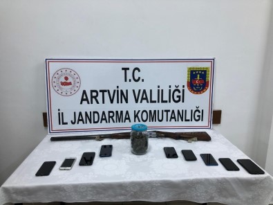 Artvin'de Uyuşturucu Operasyonu