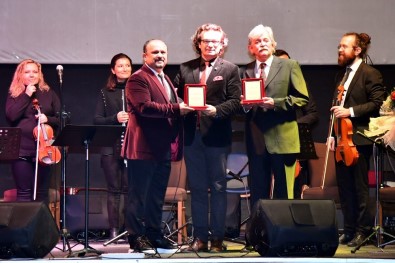 Dünya İnsan Hakları Günü Programında 'İşkence', 'Zulüm' Ve 'Soykırım' Vurgusu