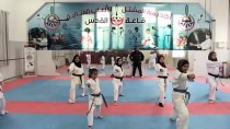 EĞİTİM HAYATI - Gazze'nin Karateci Kızları Filistin'i Uluslararası Müsabakalarda Temsil Etmenin Hayalini Kuruyor