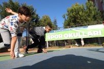 KAĞıTSPOR - Kocaeli'de Binlerce Çocuk Sporla Geleceğe Hazırlanıyor