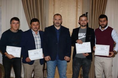 Kocaeli İtfayesi'nden Eğitim Alan 20 İtfaiyeci Sertifikalarını Aldı