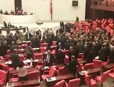 Meclis'te tansiyon yükseldi