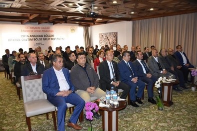 Orta Anadolu Bölgesi Bitkisel Üretim Grup Toplantısı Aksaray'da Yapıldı