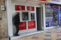 ŞANLIURFA - Şanlıurfa'da Hırsızlar ATM'lere Dadandı