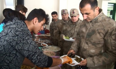 Şehidin Cami Vasiyeti İçin Kermes Düzenlendi