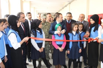 Şemdinli'de 'Görsel Sanatlar Atölyesi' Açıldı