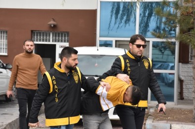 Aksaray'da İş Yeri Ve Oto Hırsızlığına Karışan 3 Kişi Tutuklandı