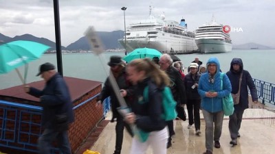 Alanya'ya Bir Günde İki Lüks Gemiyle 2 Bin Turist Geldi