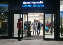 PARIS - Galatasaray, İstanbul'a Döndü