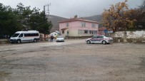 Sivrihisar'da Jandarma Trafik Timi Okul Önünde Servis Şoförleri Denetledi Haberi