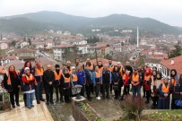 HÜSEYIN KAŞKAŞ - AFAD Ekip Ve Gönüllüleri Taraklı'da Ki Yapıları İnceledi