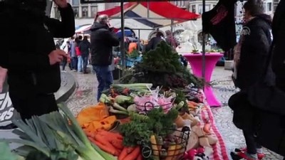 Hollanda'da Çiftçilerden Hükümetin Tarım Politikasına Protesto