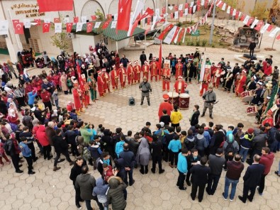 İnegöl Mehteri'nden Suriyeli Yetimlere Unutulmaz Konser