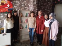 KITAPLıK - Karaman'da Üniversite Öğrencileri Kitap Okuma Etkinliği Düzenledi