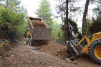 KAYABAŞı - Kaş'ta Kırsal Mahallelerde Yol Çalışmaları