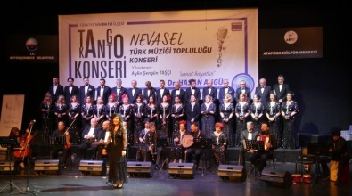 Nevasel Türk Müziği Topluluğu'ndan Tango Ve Kanto Şovu