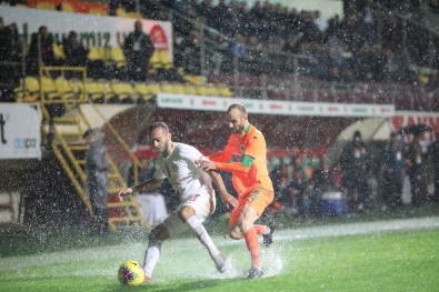 Süper Lig Açıklaması Alanyaspor Açıklaması 0 - Antalyaspor Açıklaması 0 (Maç Sonucu)
