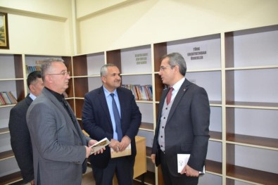 Tosya'da 8 Okula Kütüphane Açıldı