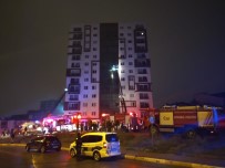 Ümraniye'de 12 Katlı Binanın Trafosunda Çıkan Yangın Paniğe Neden Oldu