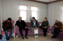 PSİKOLOJİK DESTEK - Yangında Çocuklarını Kaybeden Aileye İl Sağlık Müdürü'nden Ziyaret