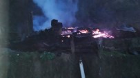 AHŞAP EV - 5 Kişilik Aile, Kış Vakti Çıkan Yangında Evlerini Kaybetti