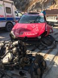 Artvin'de Meydana Gelen Trafik Kazasında 1 Kişi Öldü 2 Kişi Yaralandı Haberi