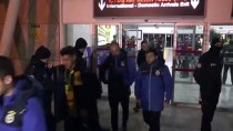 4 EYLÜL STADı - Fenerbahçe Kafilesi Sivas'a Geldi